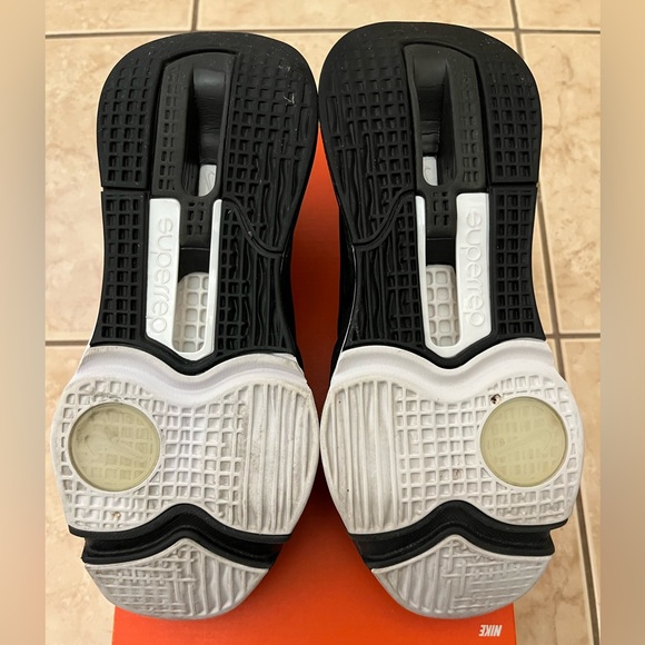 NIKE WOMEN'S BLACK NIKE AIR ZOOM SUPERREP 3 SIZE 8 - Picture 4 of 5